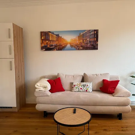 Stylisches Mit Grossem Tageslichbad Am Marktplatz Apartment Leonberg