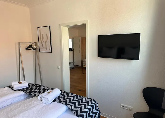 Stylisches Mit Grossem Tageslichbad Am Marktplatz شقة ليونبيرغ